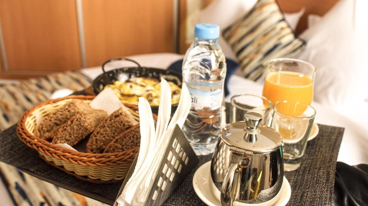 Hotel Sunset بني ملال‎ المظهر الخارجي الصورة